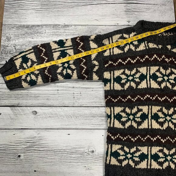 Vintage Handmade Wool Sweater Fair Isle Chunky Knit Crewneck Dad Pullover - Picture 10 of 10